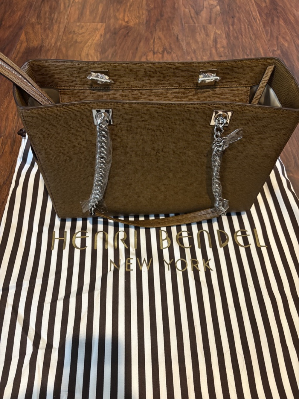 Henri Bendel Waldorf Leather Tote Bag - never used - Picture 5 of 7